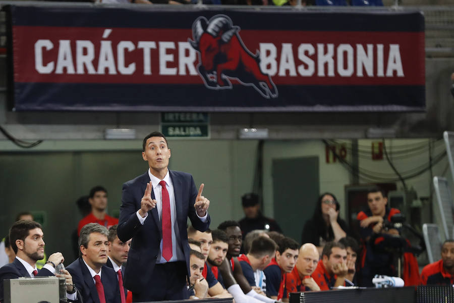 Los últimos pasos de Pablo Prigioni en el Buesa Arena como entrenador del Baskonia