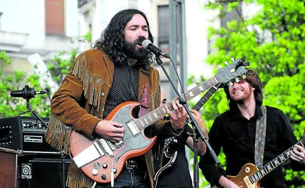 Julián Maeso, durante su concierto en la Virgen Blanca en el Azkena 2016. 