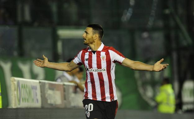 Aduriz en el partido ante el Panathinaikos.