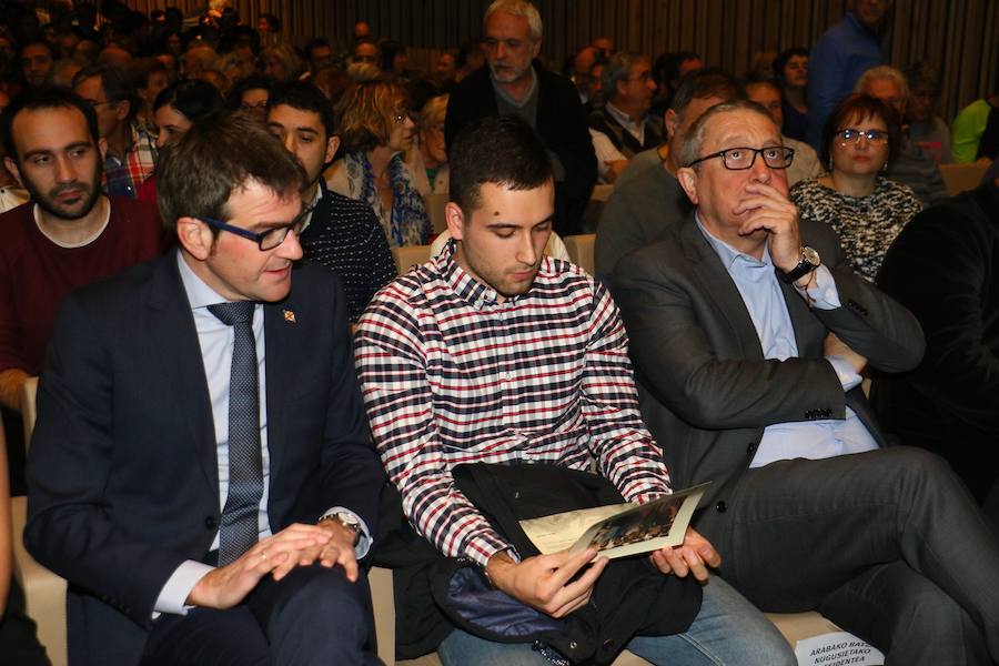 Las fotos del homenaje de Vitoria y Álava a Alberto Zerain