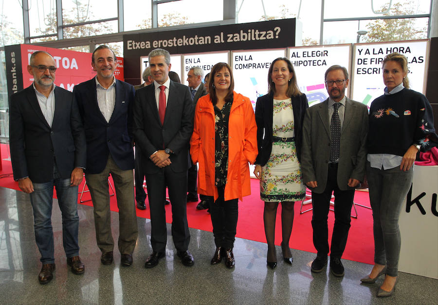 Alfonso Gómez, Carlos Quindós, Ibon Imatz, Carmen Manrique, Inés Monguilot, Pedro Jáuregui y Begoña Ibarretxe. 