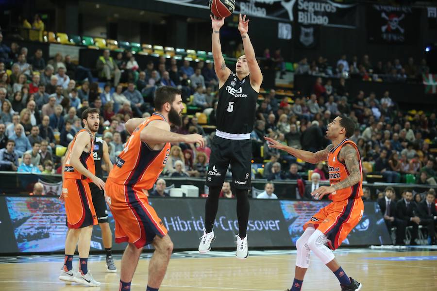 Las mejores imágenes del Bilbao Basket - Valencia Basket