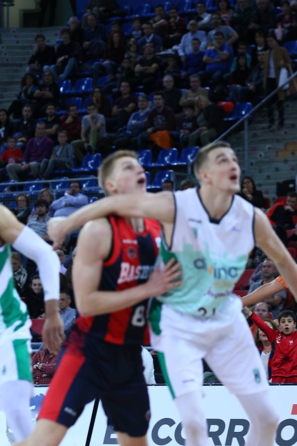 Las mejores imágenes del partido Baskonia - Joventut de la Liga Endesa 2017/2018.