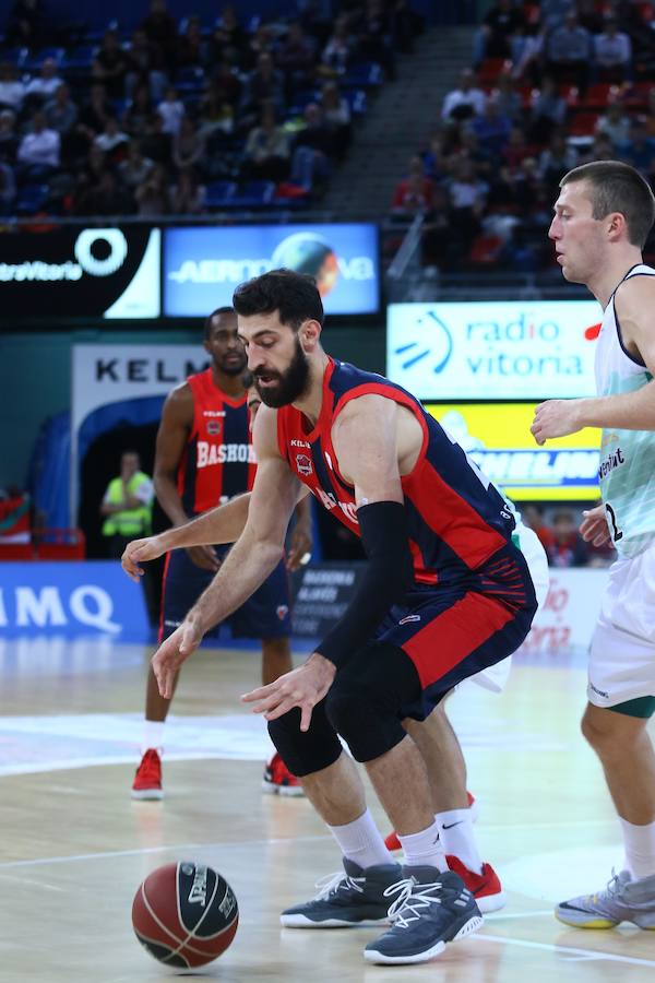 Las mejores imágenes del partido Baskonia - Joventut de la Liga Endesa 2017/2018.