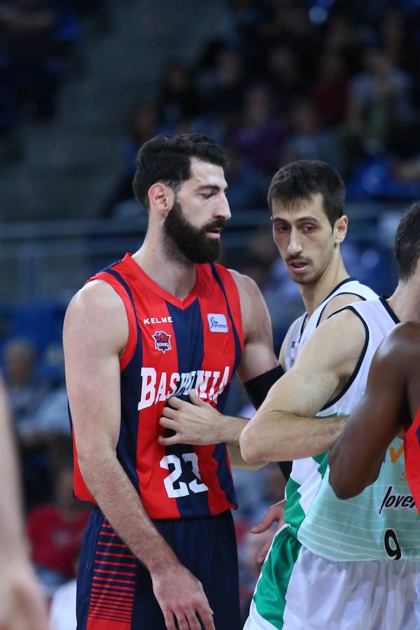 Las mejores imágenes del partido Baskonia - Joventut de la Liga Endesa 2017/2018.