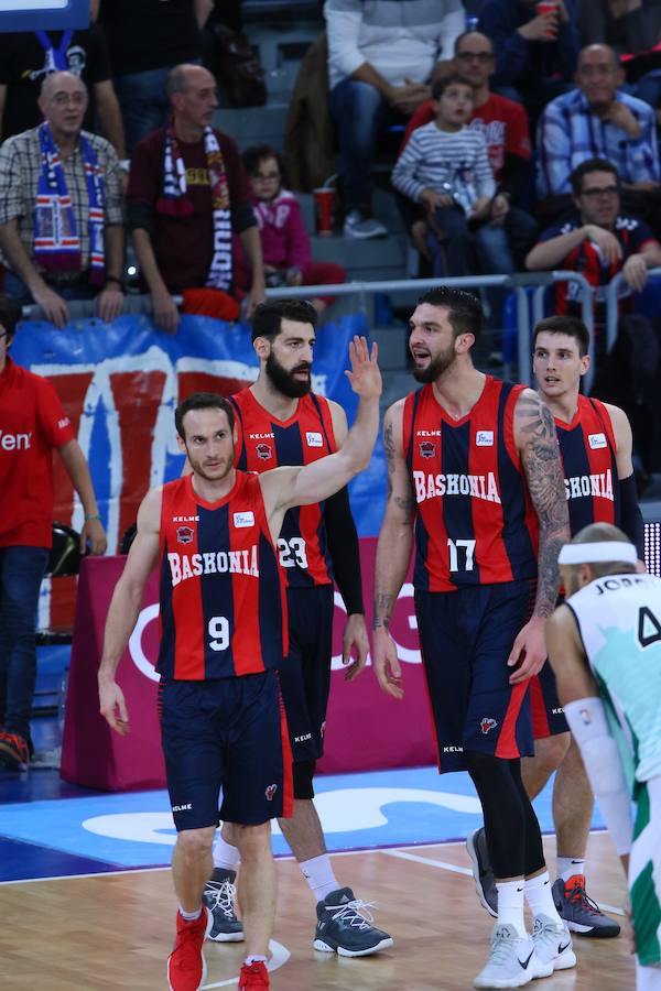 Las mejores imágenes del partido Baskonia - Joventut de la Liga Endesa 2017/2018.