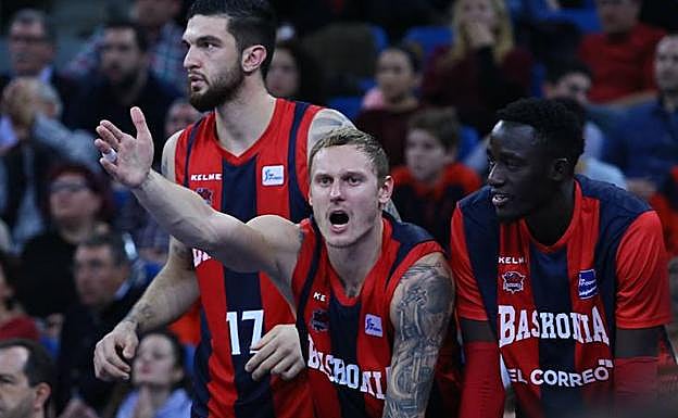 Seis jugadores del Baskonia están llamados por sus selecciones nacionales.