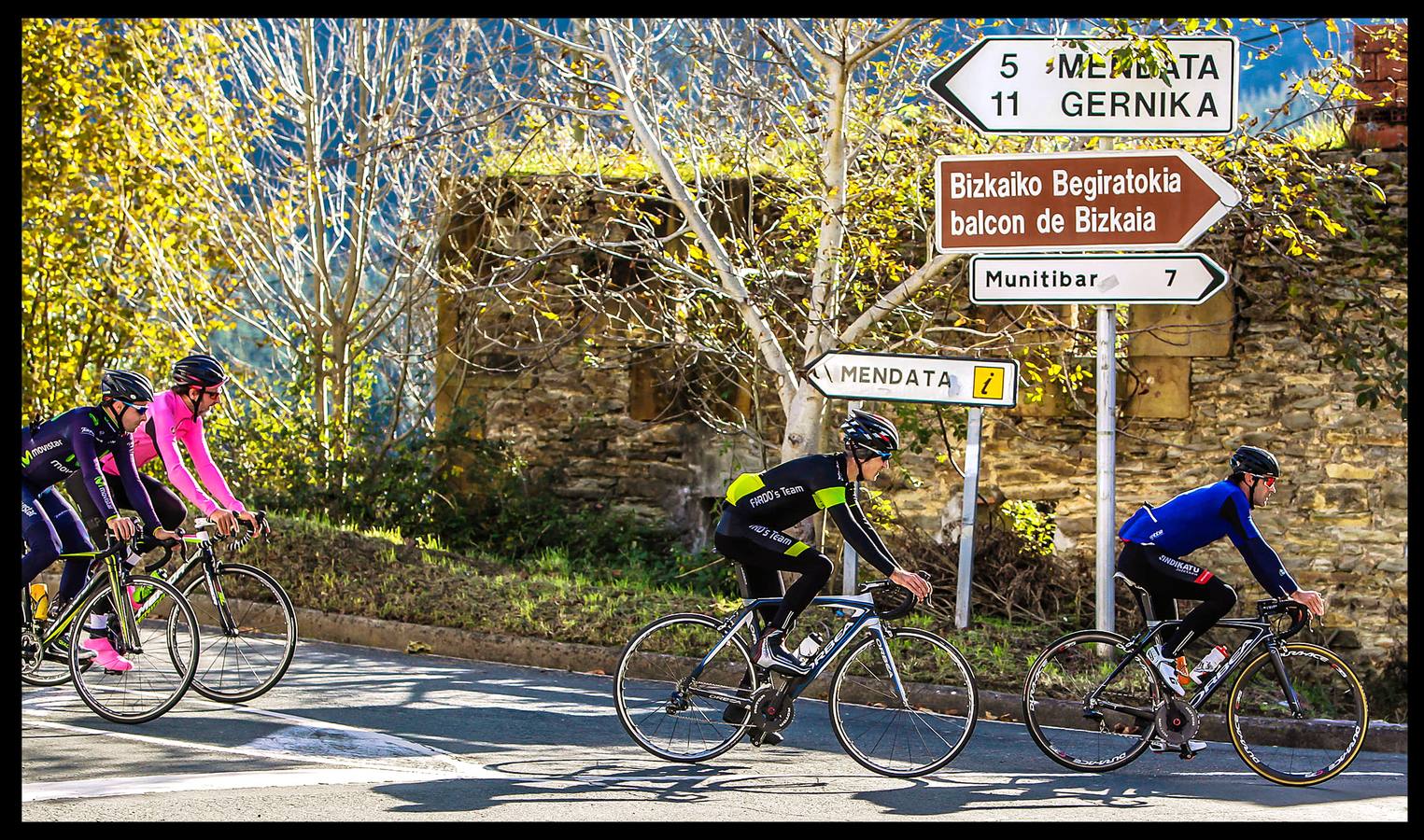 Acompañamos a cuatro ciclistas hasta la cima de Oiz, final de etapa en la ronda de 2018