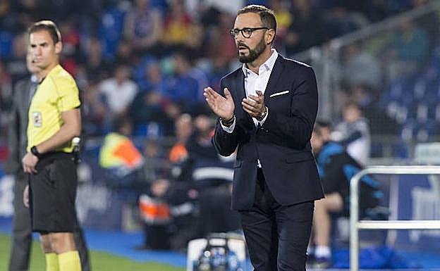 José Bordalás, durante el partido de ida de la Copa que enfrentó a Getafe y Alavés.