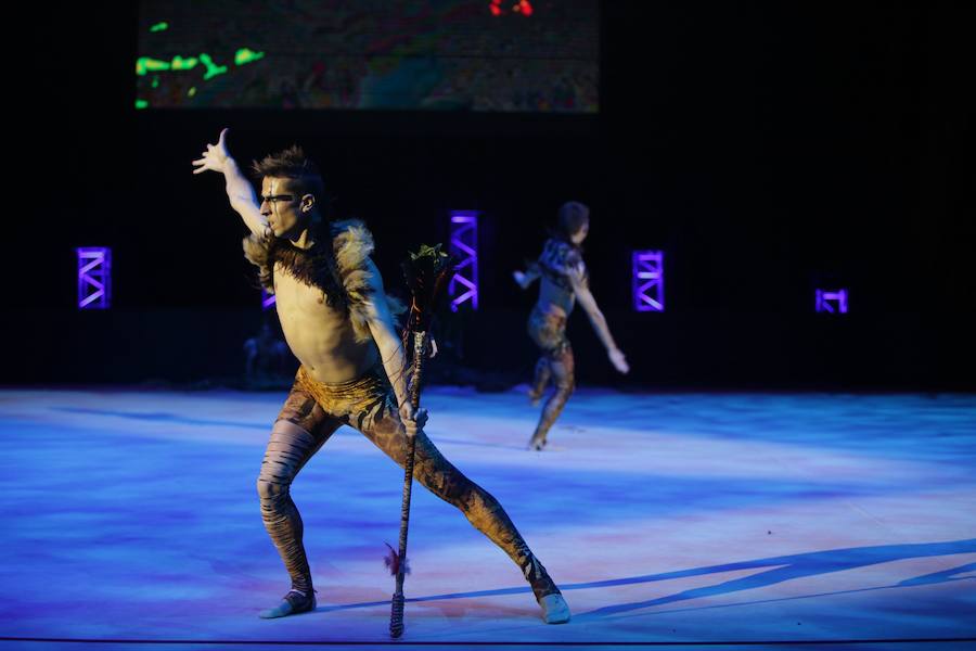 Las mejores imágenes de la gala internacional Euskalgym, celebrada en el Buesa Arena de Vitoria