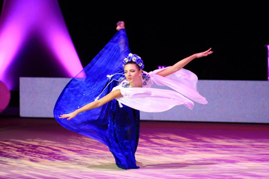 Las mejores imágenes de la gala internacional Euskalgym, celebrada en el Buesa Arena de Vitoria