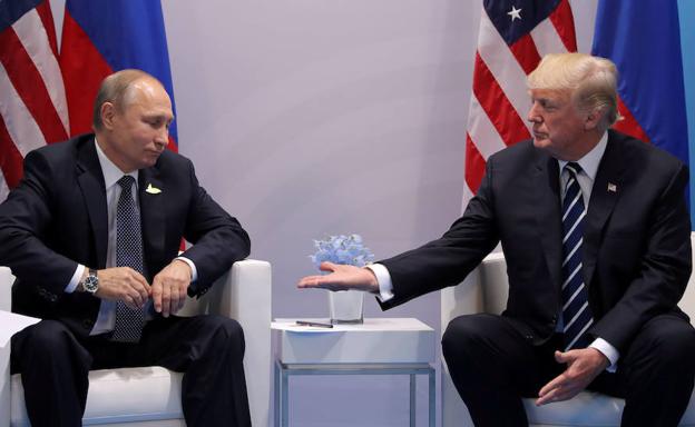 Putin y Trump, reunidos en Alemania en una cumbre del G-20.