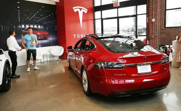 Tesla model S.