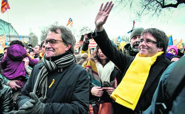 Artur Mas participó el jueves, junto a Puigdemont, en la manifestación soberanista de Bruselas.