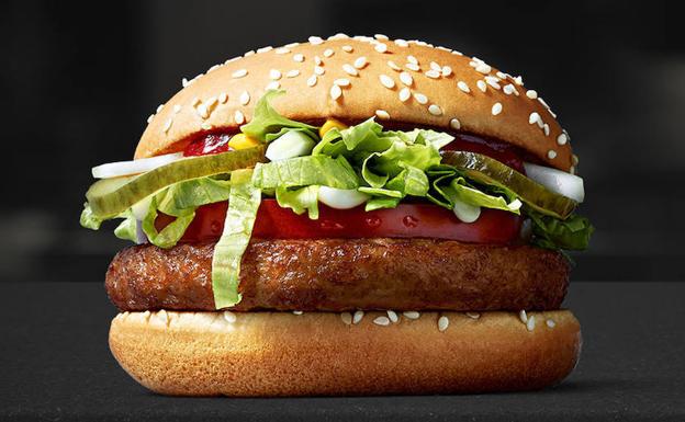 La nueva hamburguesa vegana de McDonald's: McVegan. 