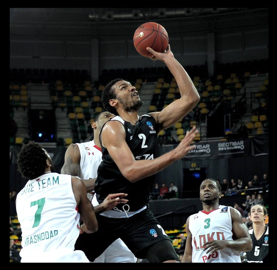 Los mejores momentos del partido de baloncesto.