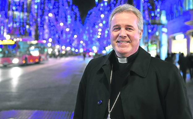 El obispo Mario Iceta, fotografiado esta semana en el centro de Bilbao.