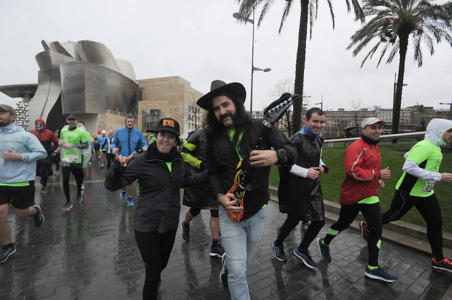 Cerca de 2.500 participantes han querido decir adiós al 2017 a la carrera