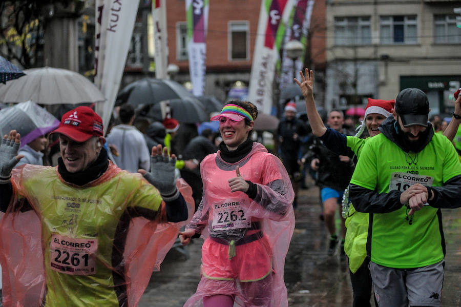 Cerca de 2.500 participantes han querido decir adiós al 2017 a la carrera