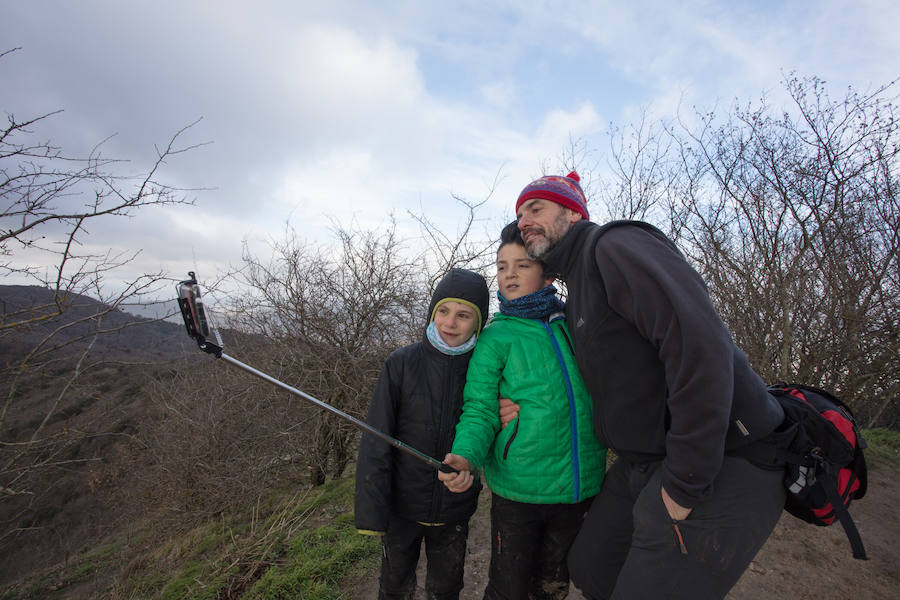 Como marcala tradición, los alaveses se han animado a subir al monte en las primeras horas del año