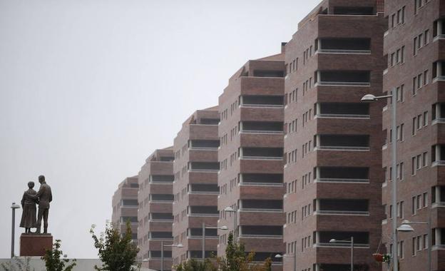 Vistas de la entrada a la zona residencial de "Francisco Hernando", en Seseña. 