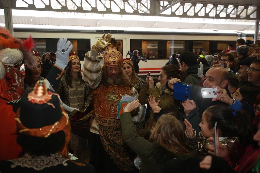 Los Reyes Magos llegan a Vitoria