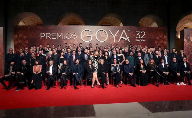 Posado de la gala de nominados en la 32 edición de los premios Goya. 