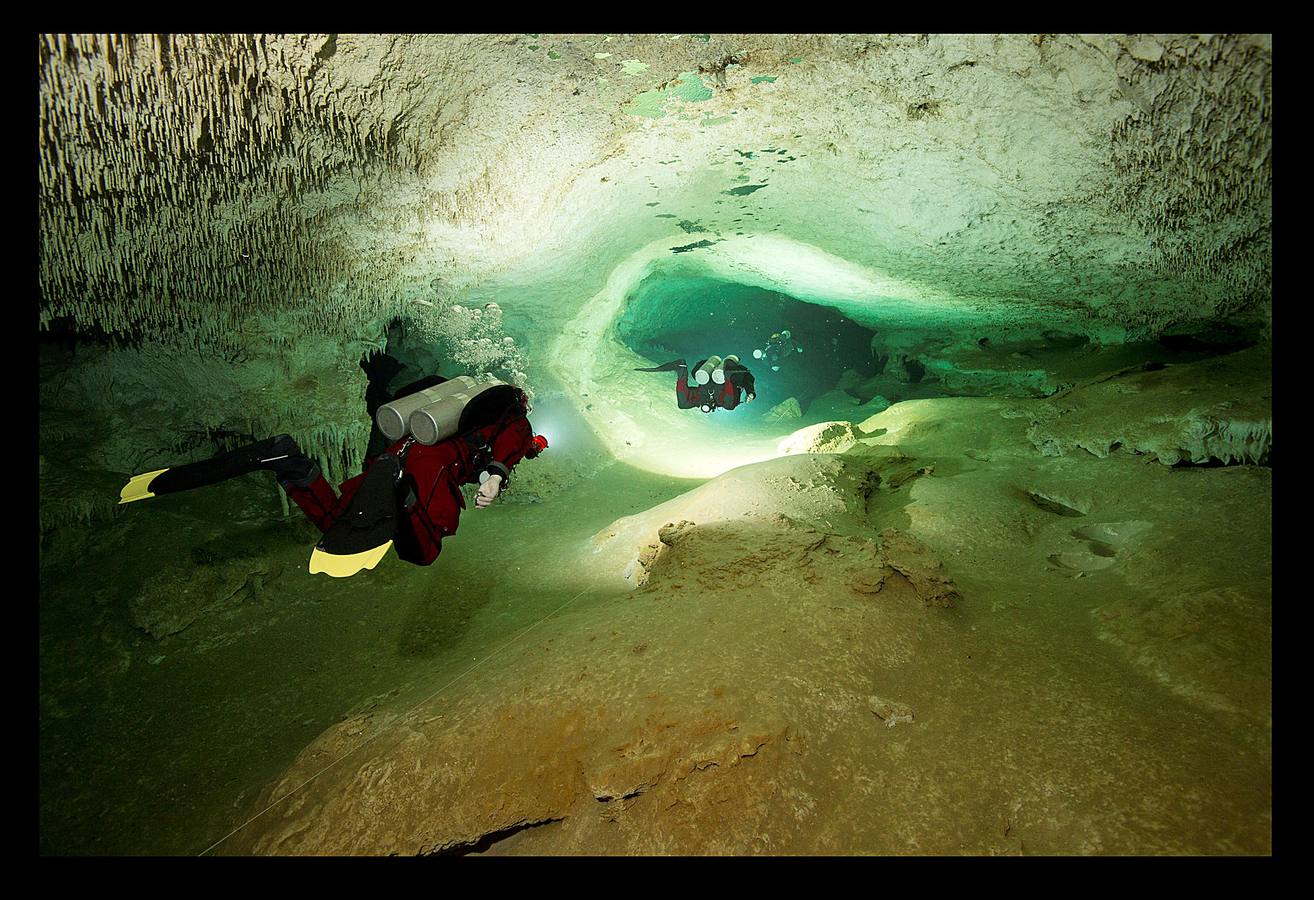 El mayor sistema de cuevas inundadas ha sido descubierto en México. Sac Actún tiene casi 350 kilómetros de largo y alberga evidencia de los primeros pobladores de América, de la cultura maya y de fauna extinta