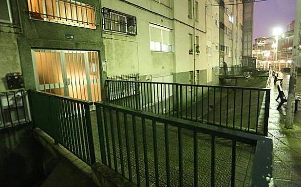 El tercer detenido por el crimen de Otxarkoaga era vecino de las víctimas. 