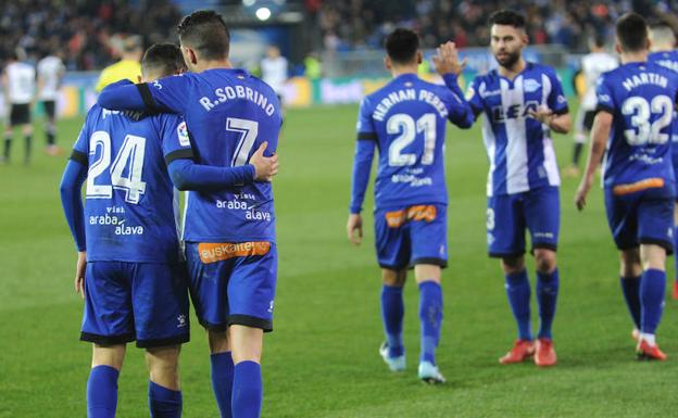 Los jugadores del Alavés han sido una piña.