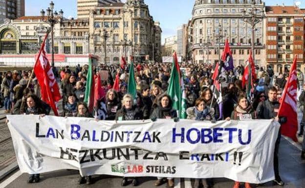 Los sindicatos mantienen las convocatorias de huelgas en la enseñanza pública tras la reunión con Educación