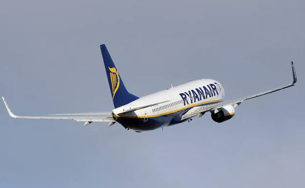 Ryanair busca en Bilbao personal de cabina para sus aviones