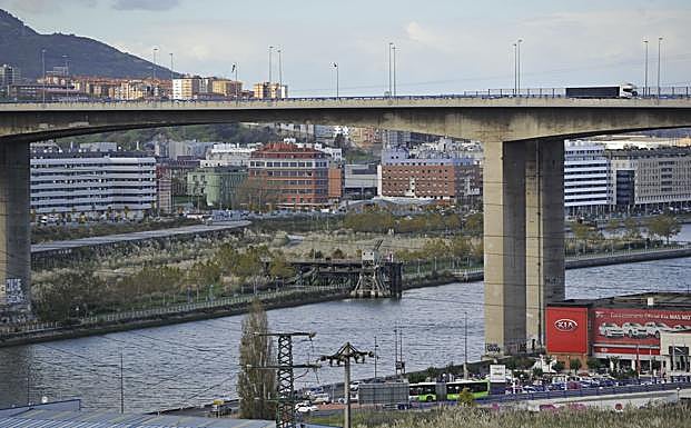Vista general del puente de Rontegi.
