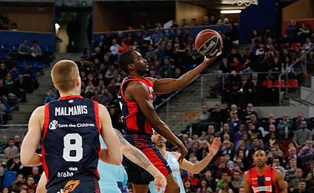 Beaubois brilló en el cuarto inicial de partido , con 11 puntos. 