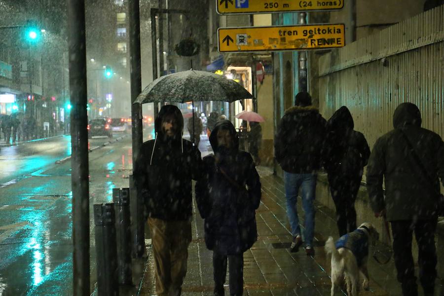 La nieve vuelve este martes a las carreteras alaveses 