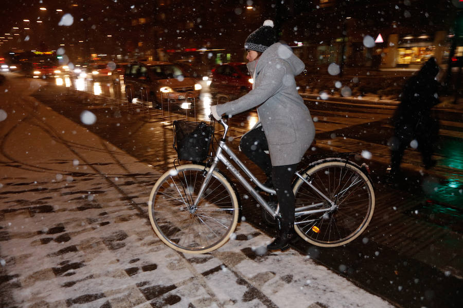 La nieve vuelve este martes a las carreteras alaveses 