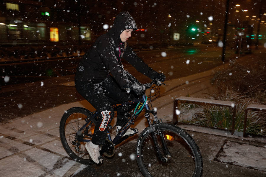 La nieve vuelve este martes a las carreteras alaveses 