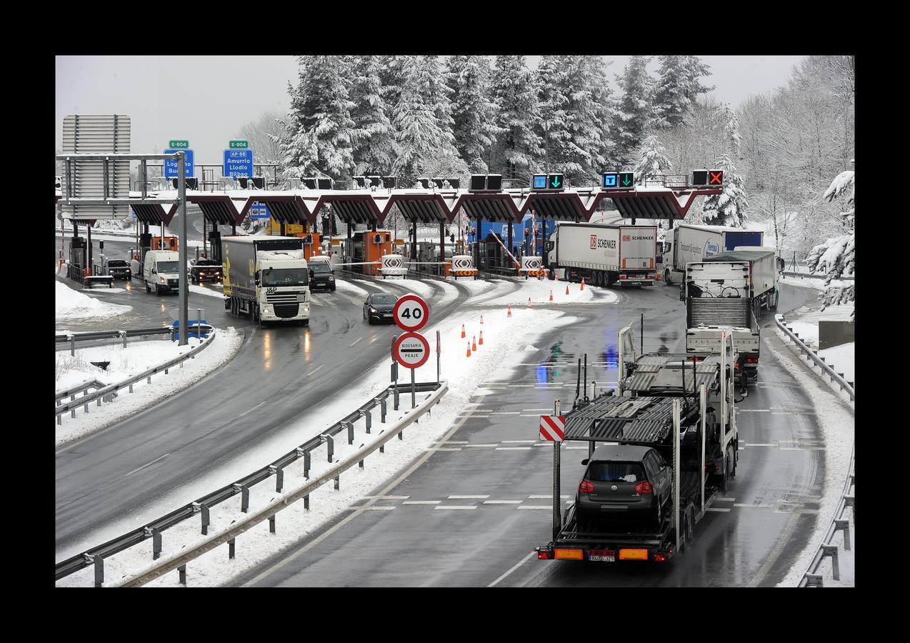 Fotos: frío y nieve en Euskadi