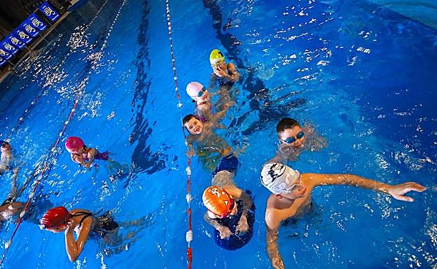 La piscina será uno de los escenarios de las actividades.