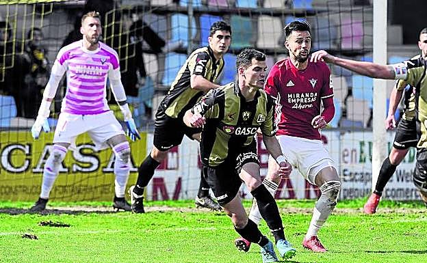 Prieto acumula tres encuentros consecutivos jugando de titular.