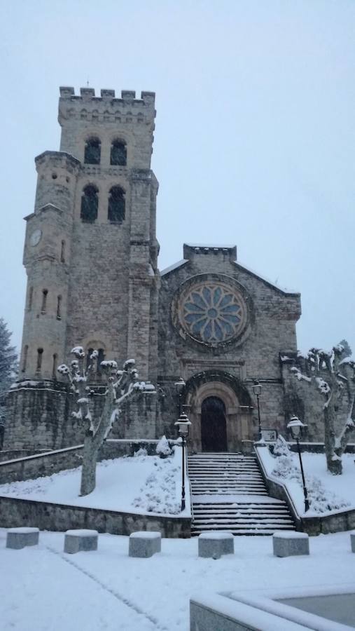 Iglesia de Etxebarri.