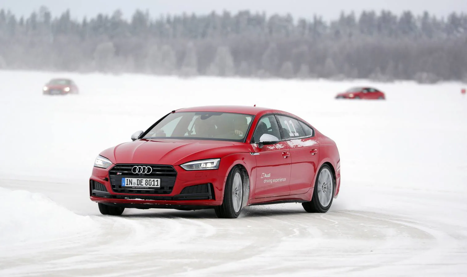 Uno de los mejores cursos de conducción que se pueden realizar en invierno es el 'Audi ice experience'. Una experiencia recomendable que nos ayuda a afrontar con seguridad las peores condiciones de adherencia en carretera.