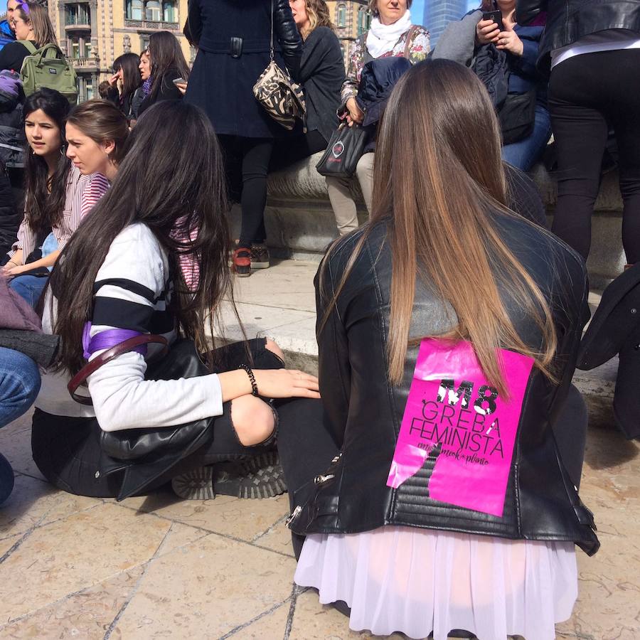 Las mejores fotos del Día Internacional de la Mujer 2018 en Bilbao y Bizkaia, con imágenes de las concentraciones y manifestaciones feministas.