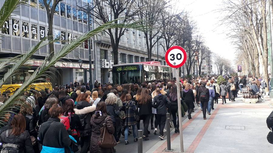 Las mejores fotos del Día Internacional de la Mujer 2018 en Bilbao y Bizkaia, con imágenes de las concentraciones y manifestaciones feministas.