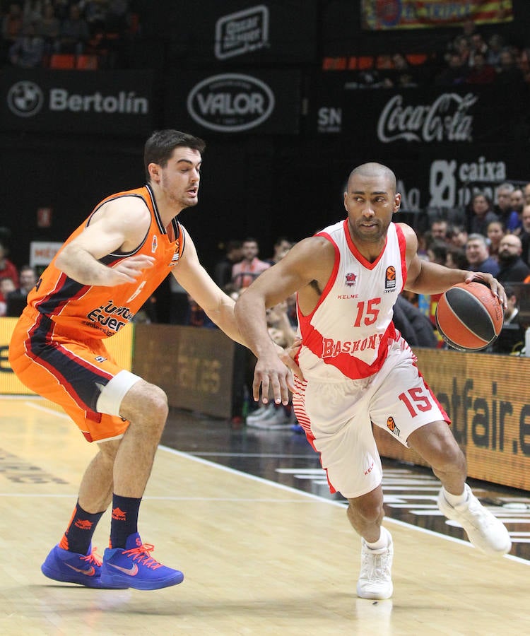Fotos: El Valencia Basket - Baskonia de Eruoliga, en imágenes