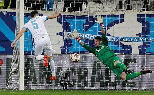 Locampos bate a Herrerín.