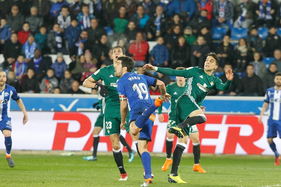 Fotos: El Alavés - Betis, en imágenes