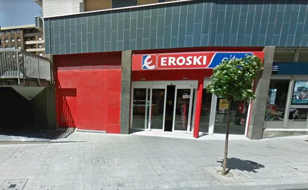 Supermercado Eroski de la calle Santutxu número 56.
