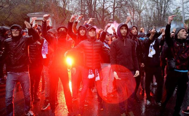 Ultras del Olympique en Bilbao.