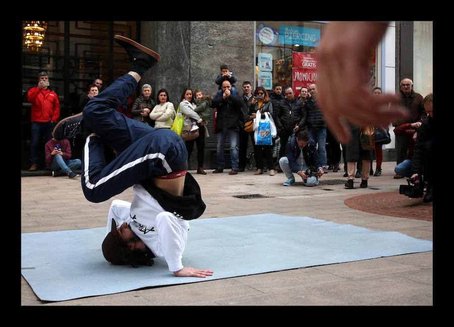 Fotos: &#039;Shopping Eguna&#039; en Bilbao